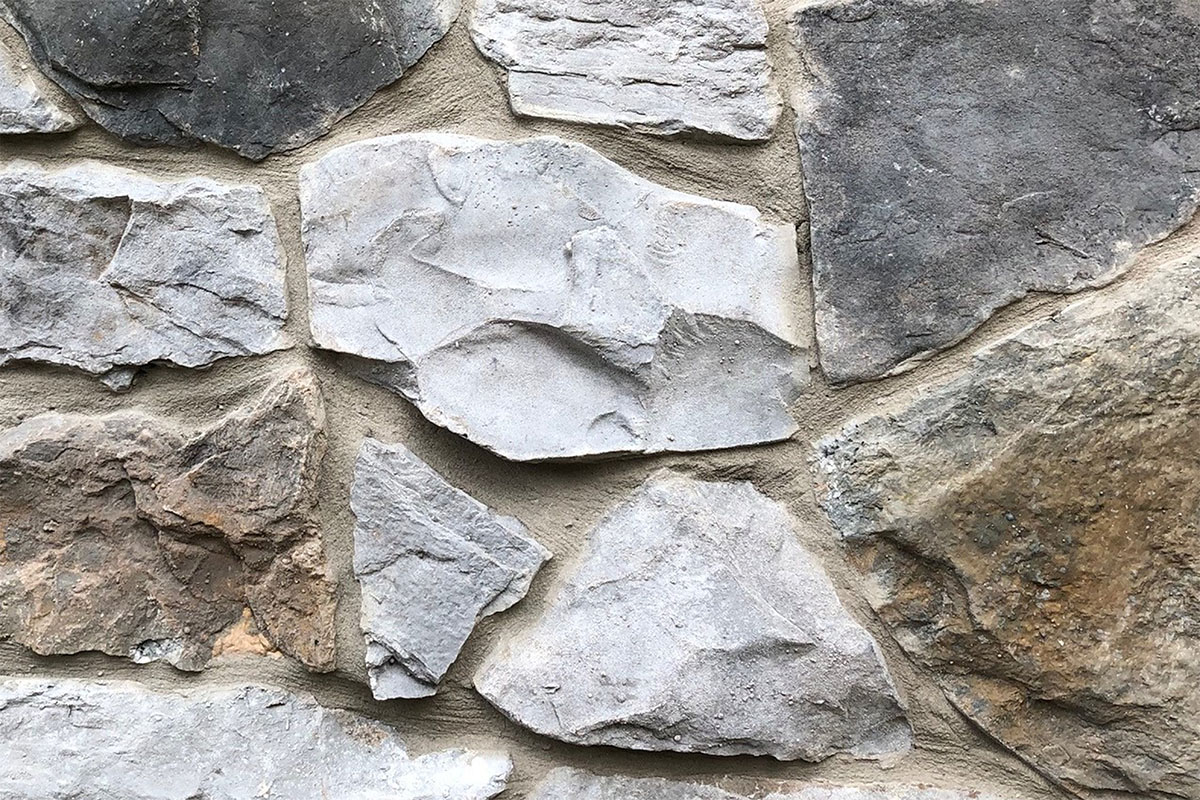 Pinehills Fieldstone Lambris