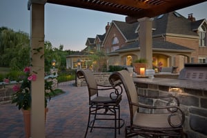 Powder-Ridge-&-Branford-Cobblestone---Welsh-Residence---landscape-and-bar