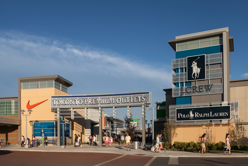 toronto-premium-outlets-01