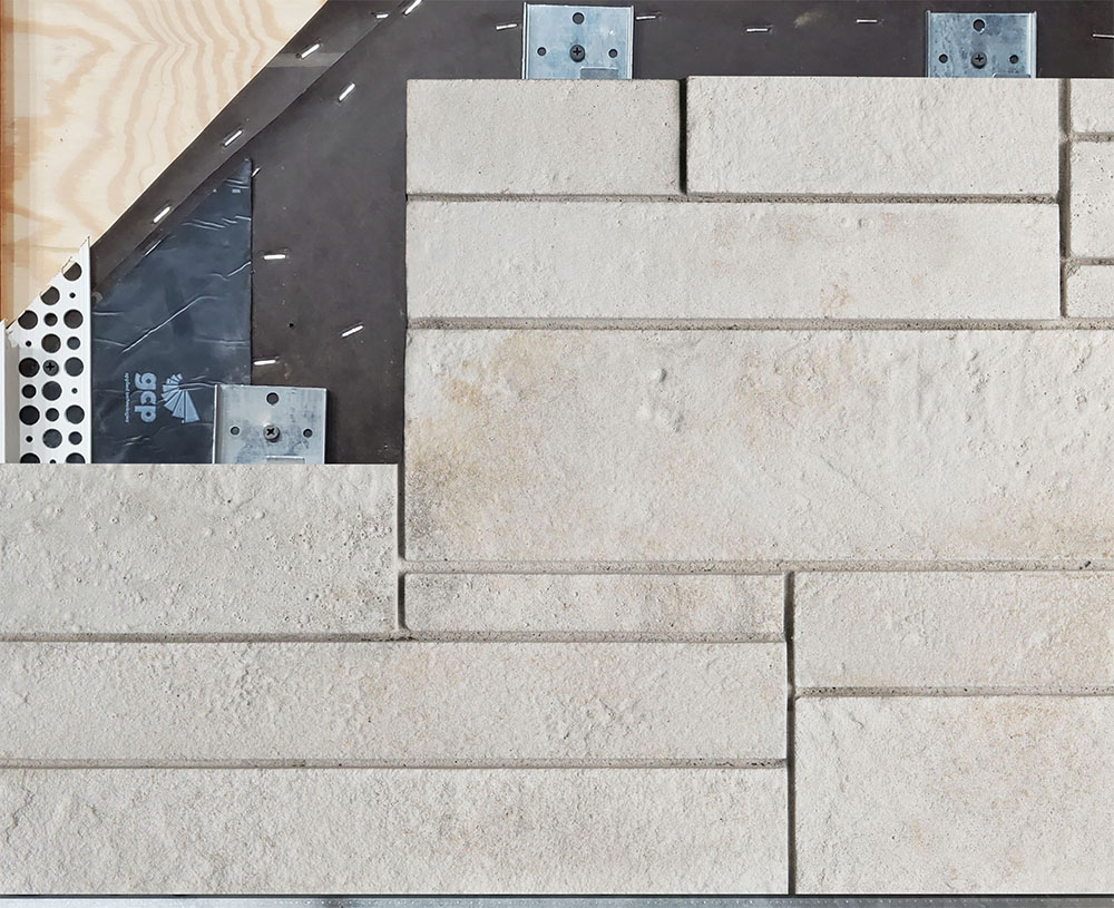 Urbana Travertine - Clip System CUTAWAY - Alabaster Segovia (1)